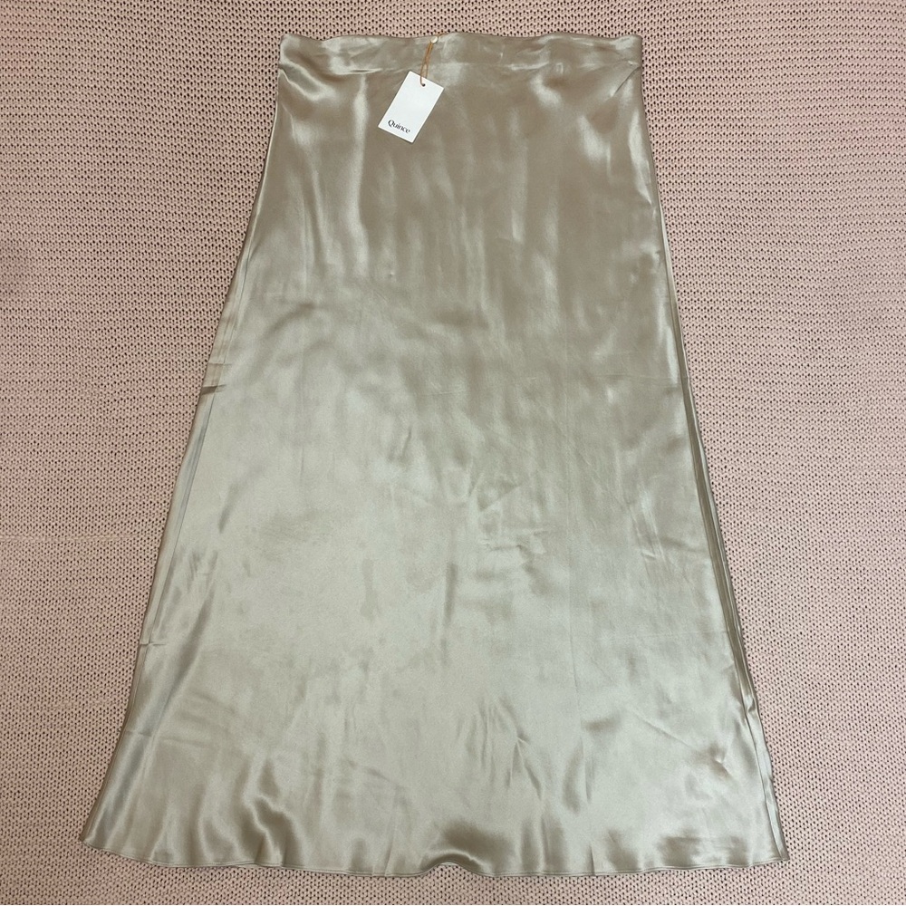 ✰ NWT quince 100% washable silk maxi skirt champagne ✰ - Picture 2 of 9